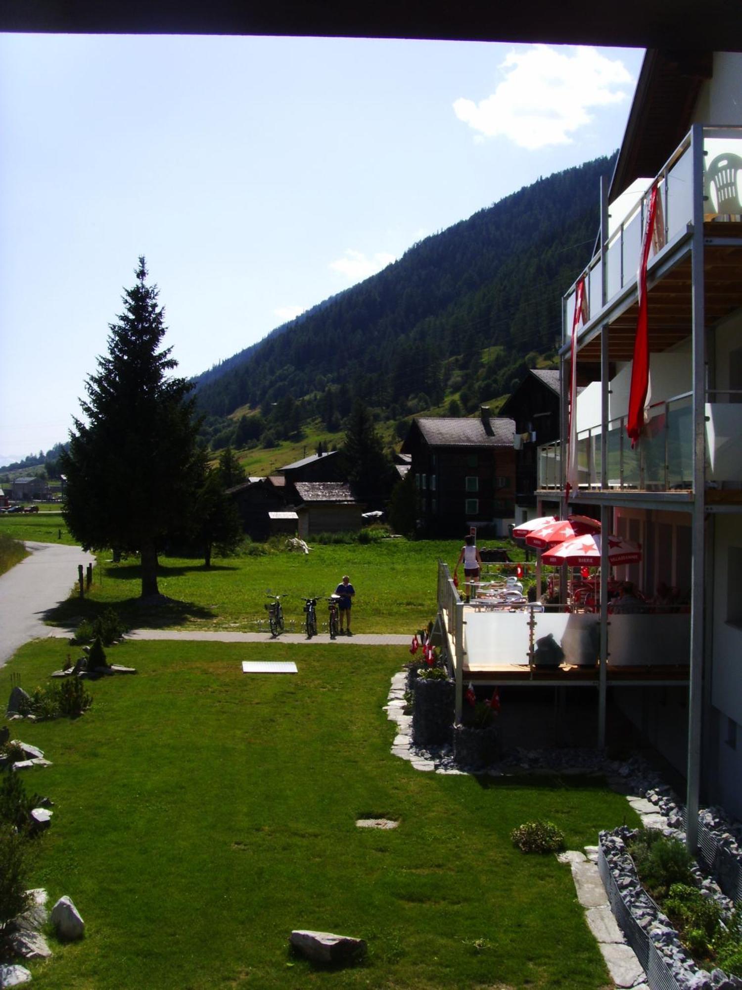 Hotel Furka Oberwald Exterior photo
